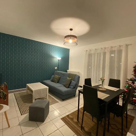 Appartement Cosy Pres De La Gare Avec Parking Saint-Pierre-des-Corps Eksteriør bilde